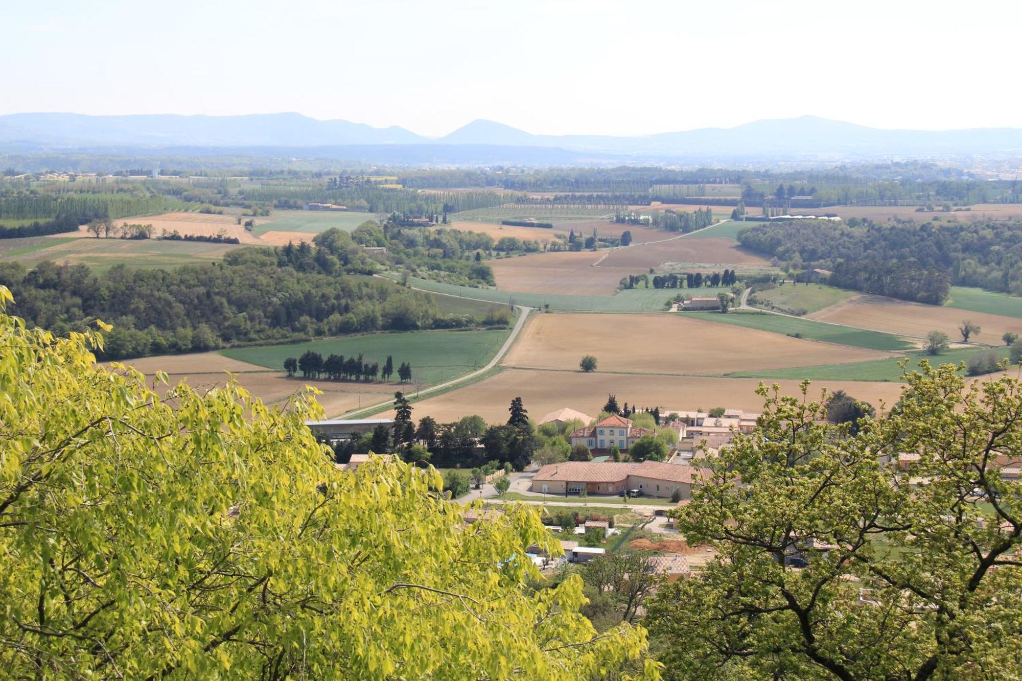 La Colombiere - Vue Imprenable Sur L'ardeche - Tres Calme - Parking Gratuit En - Apartamento *